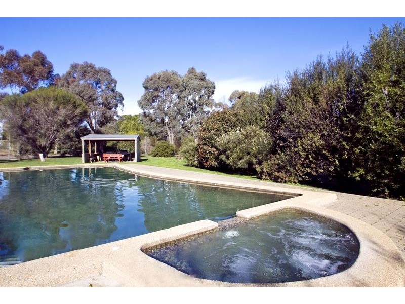 9 Village Avenue, Traralgon VIC 3844