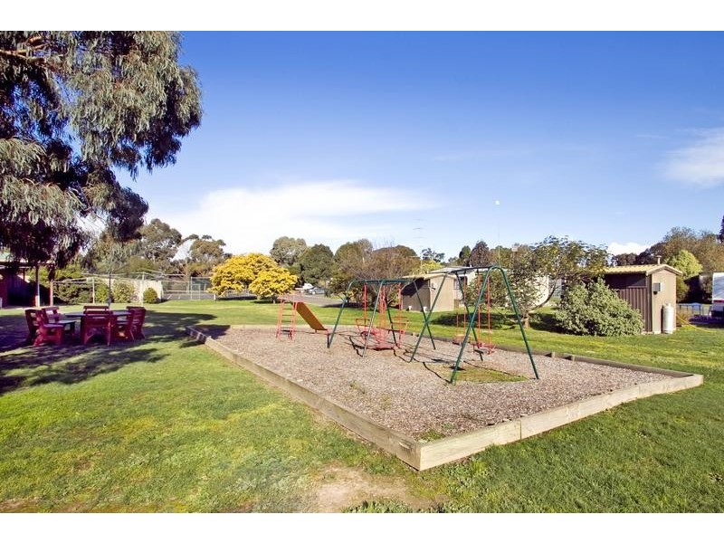 9 Village Avenue, Traralgon VIC 3844