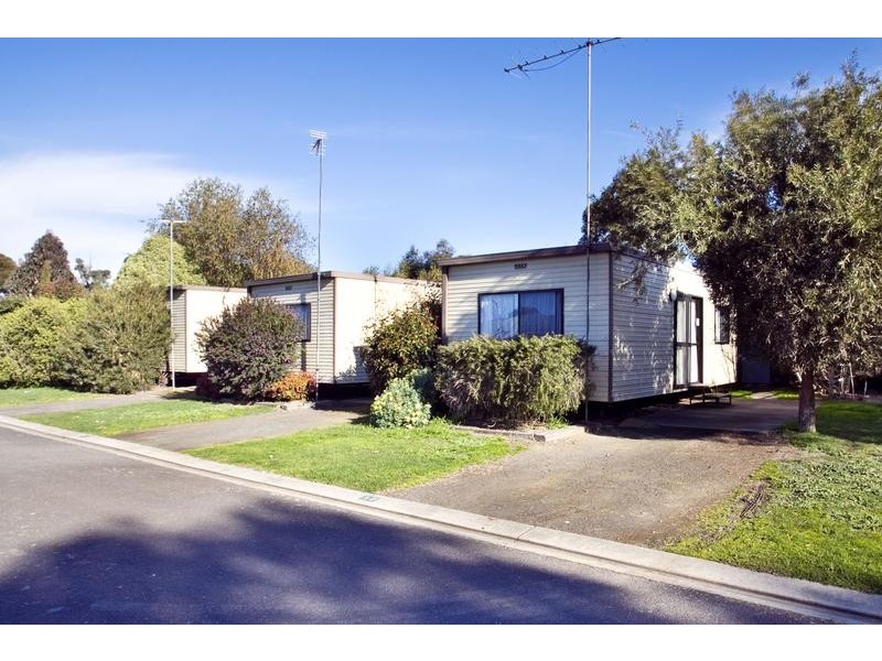 9 Village Avenue, Traralgon VIC 3844
