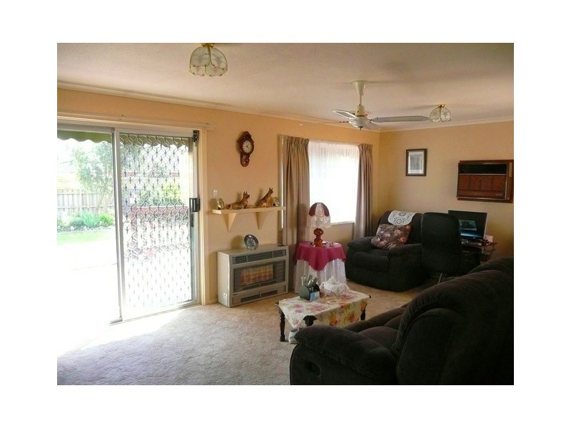 29 HAWTHORN CRESCENT, Churchill VIC 3842