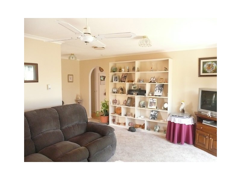 29 HAWTHORN CRESCENT, Churchill VIC 3842