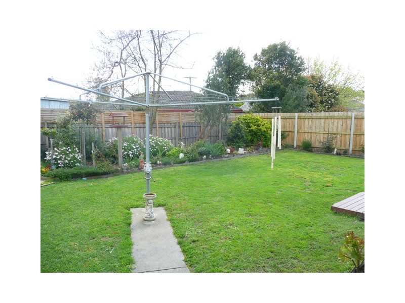 29 HAWTHORN CRESCENT, Churchill VIC 3842