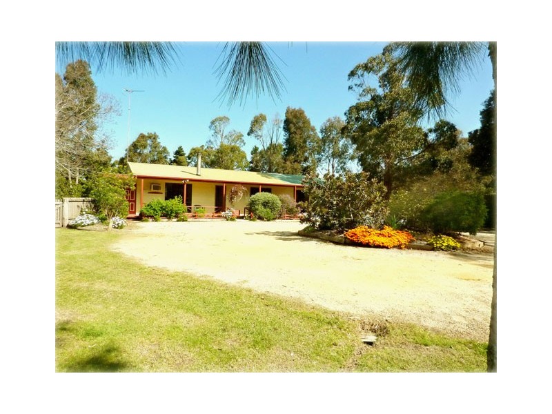 124 SOUTH GIPPSLAND HIGHWAY, Woodside VIC 3874