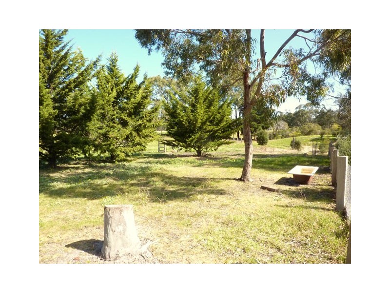 124 SOUTH GIPPSLAND HIGHWAY, Woodside VIC 3874