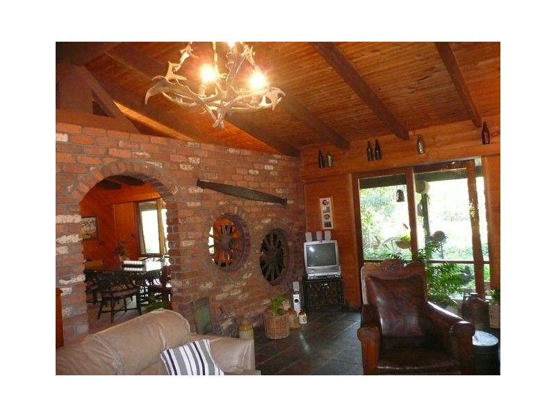 1279 LICOLA ROAD, Glenmaggie VIC 3858