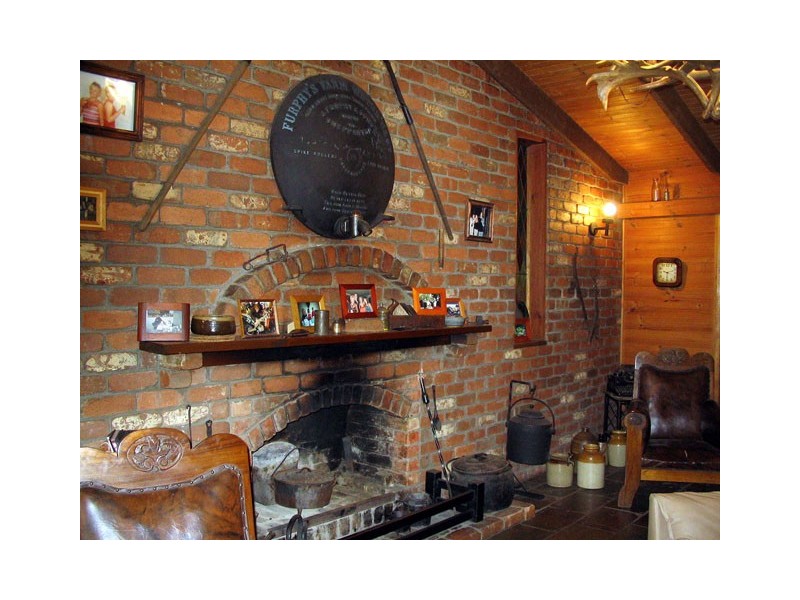 1279 LICOLA ROAD, Glenmaggie VIC 3858