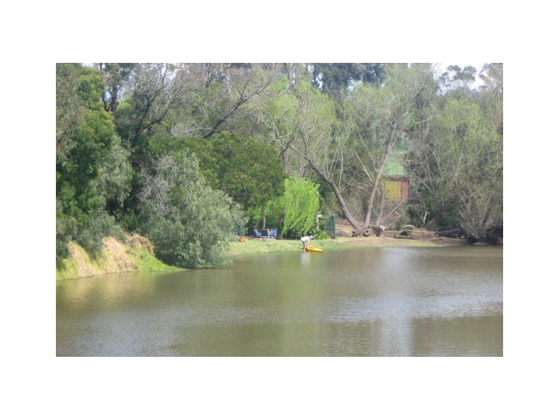 1279 LICOLA ROAD, Glenmaggie VIC 3858