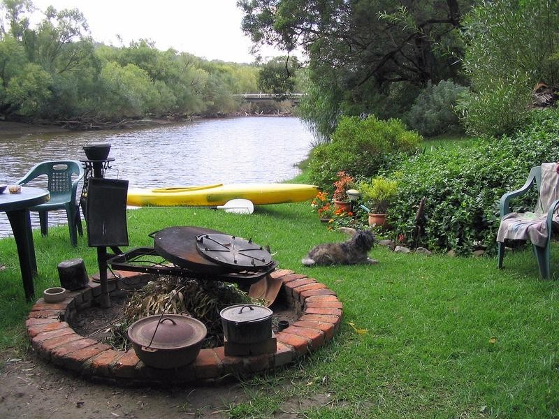 1279 LICOLA ROAD, Glenmaggie VIC 3858