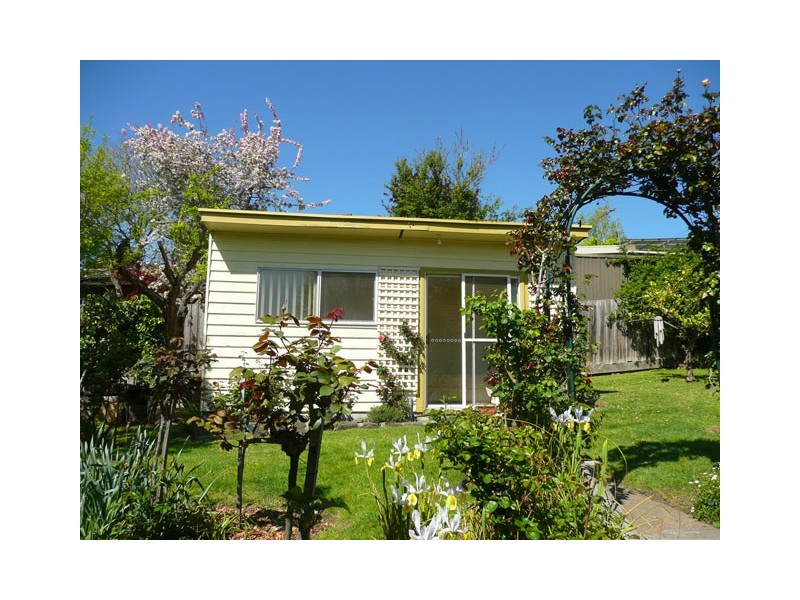 3 GREENWOOD GROVE, Traralgon VIC 3844