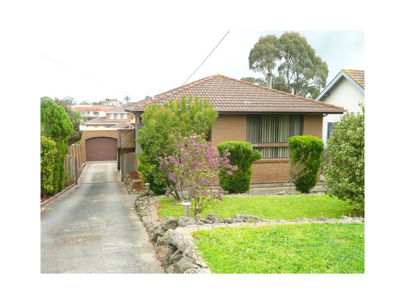 100 COMANS STREET, Morwell VIC 3840