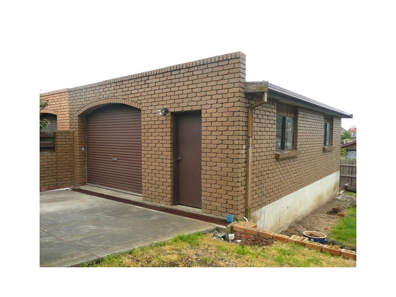 100 COMANS STREET, Morwell VIC 3840