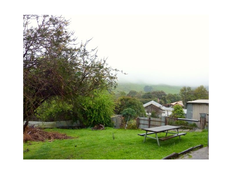 32 NORTH ROAD, Yallourn North VIC 3825