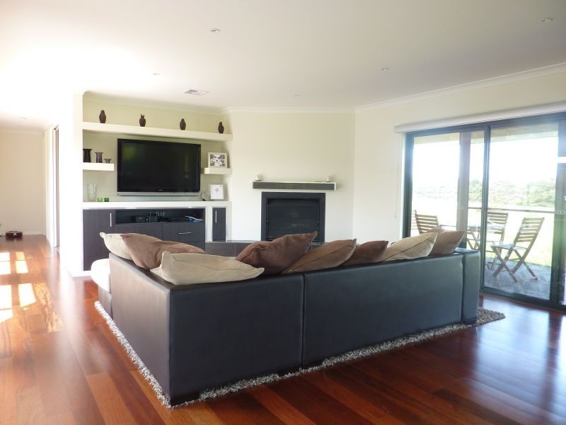 54a Main Road, Tyers VIC 3844