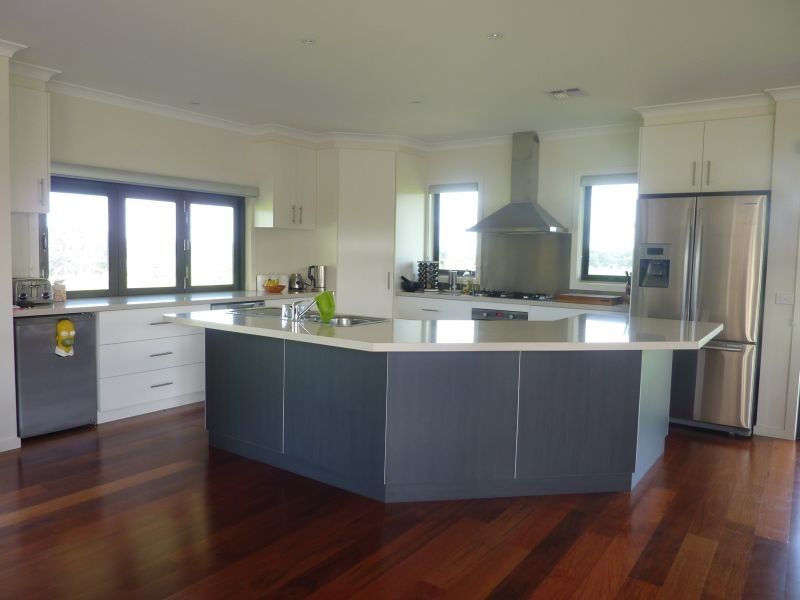 54a Main Road, Tyers VIC 3844