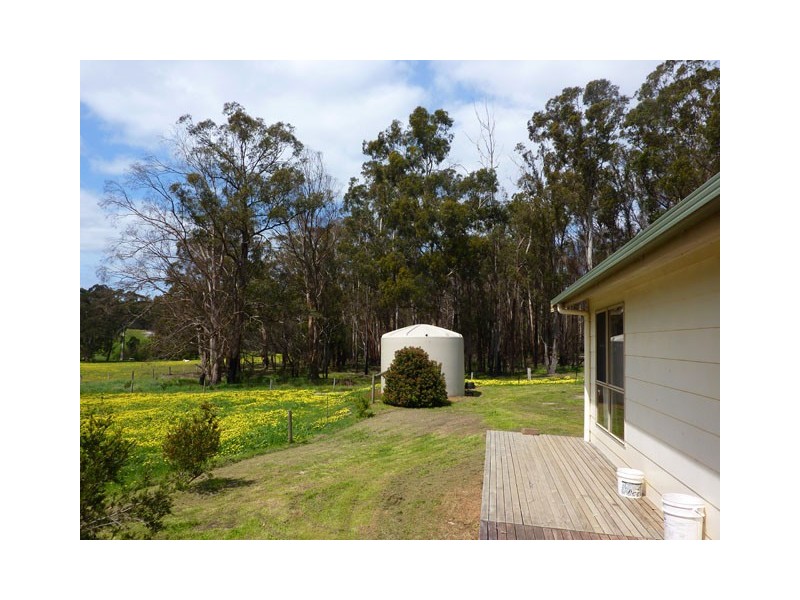 367 Woodside Carrajung Road, Carrajung VIC 3844