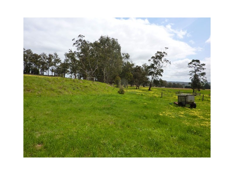 367 Woodside Carrajung Road, Carrajung VIC 3844