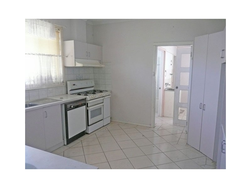 33 HYLAND STREET, Morwell VIC 3840