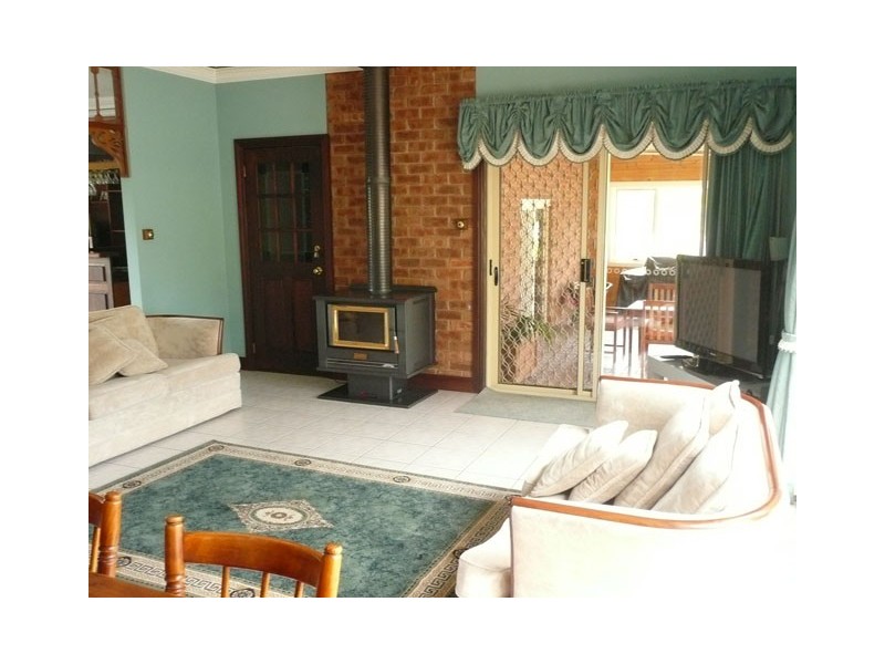 75 WARREN TERRACE, Hazelwood North VIC 3840