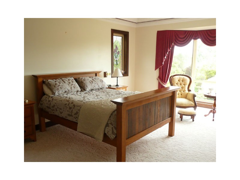 75 WARREN TERRACE, Hazelwood North VIC 3840