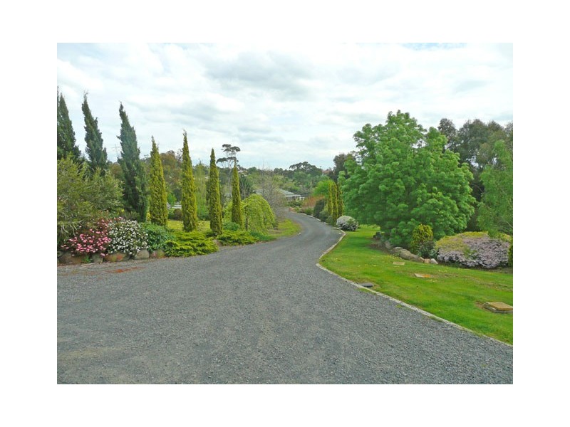 75 WARREN TERRACE, Hazelwood North VIC 3840