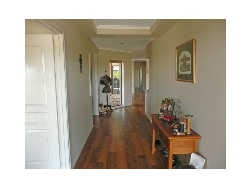 12 CRESTMONT COURT, Traralgon VIC 3844
