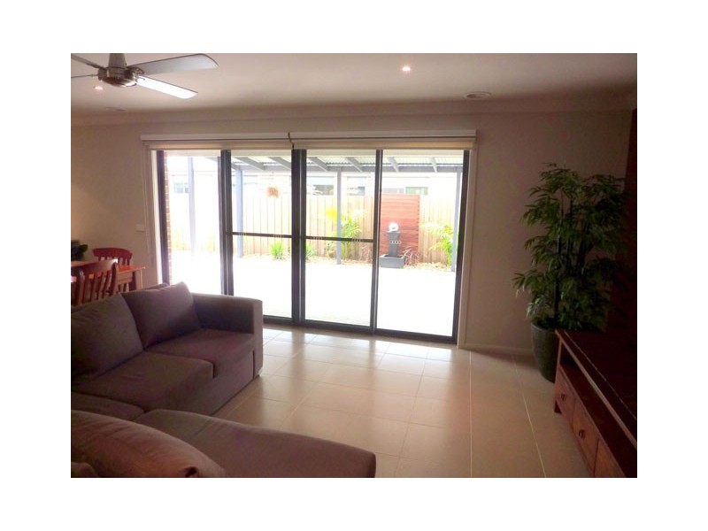8 HAWKSBURN ROAD, Traralgon VIC 3844