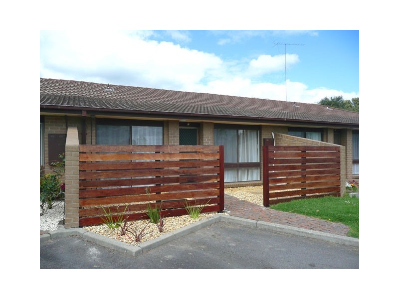 2/19 ORMOND ROAD, Traralgon VIC 3844