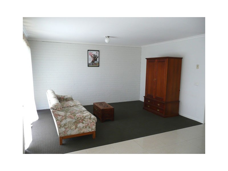 2/19 ORMOND ROAD, Traralgon VIC 3844