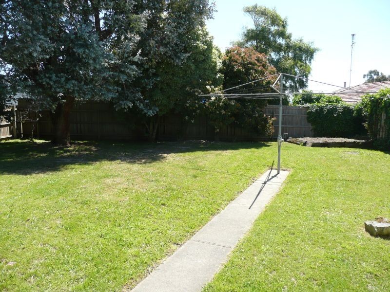 60 Maple Crescent, Churchill VIC 3842