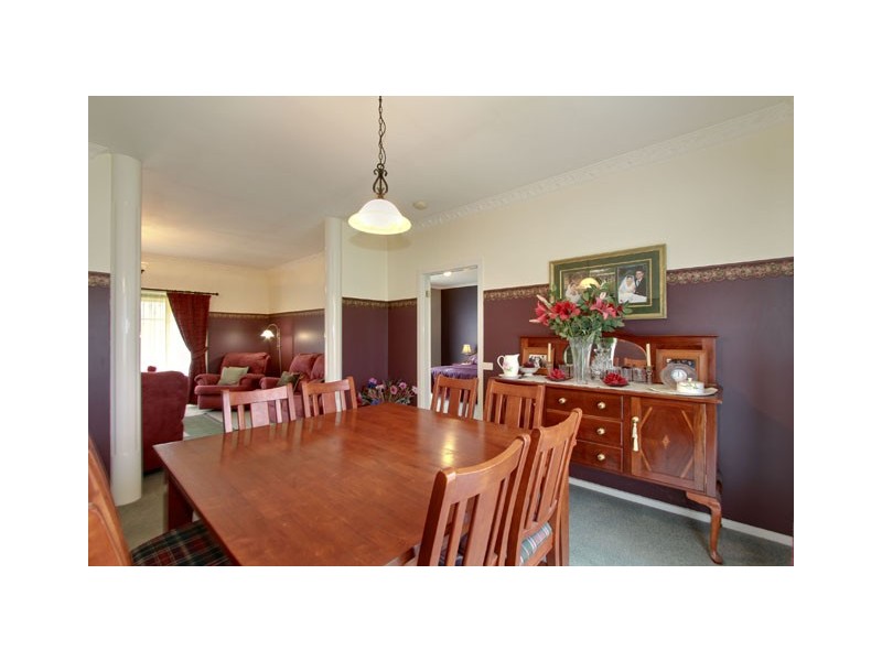 92 MAIN ROAD, Tyers VIC 3844