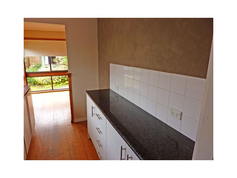 15 Acacia Way, Churchill VIC 3842