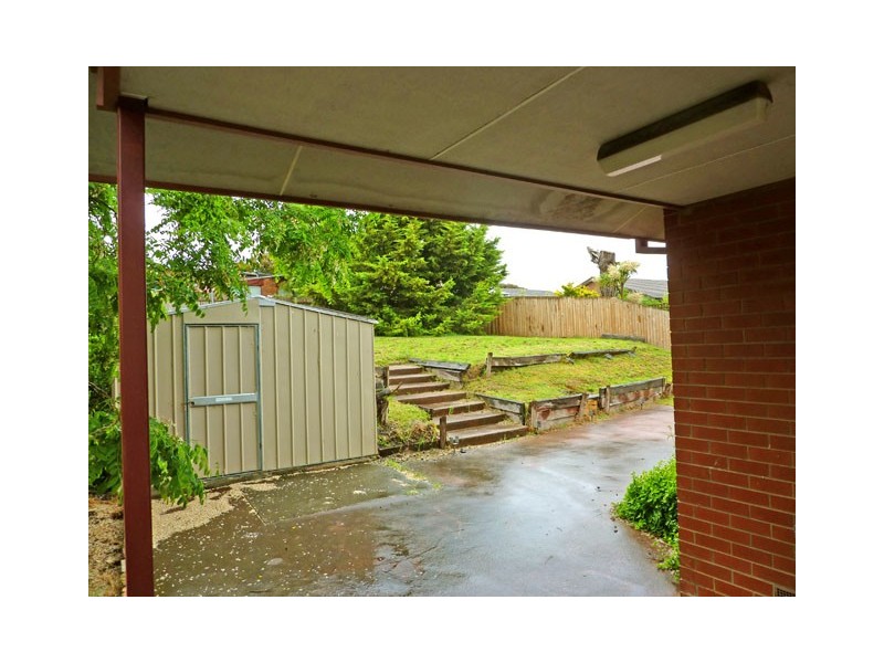 15 Acacia Way, Churchill VIC 3842