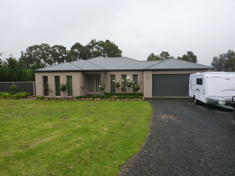 8 Cashmere Drive, Traralgon South VIC 3844