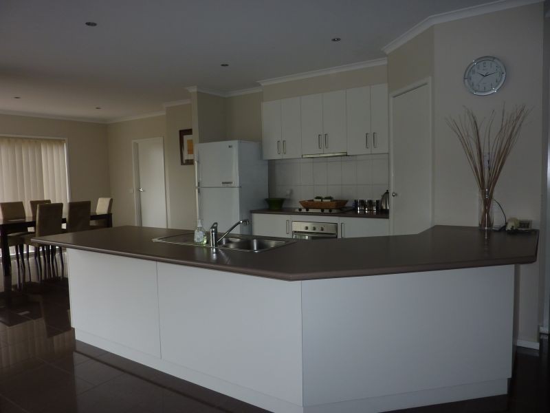 8 Cashmere Drive, Traralgon South VIC 3844