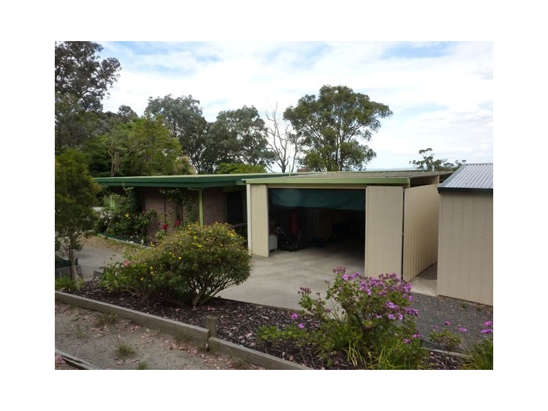 69 Boulton Crescent, Tyers VIC 3844