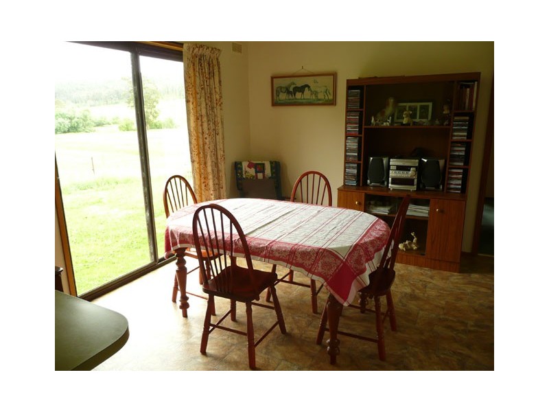 516 Merrimans Creek Road, Gormandale VIC 3873