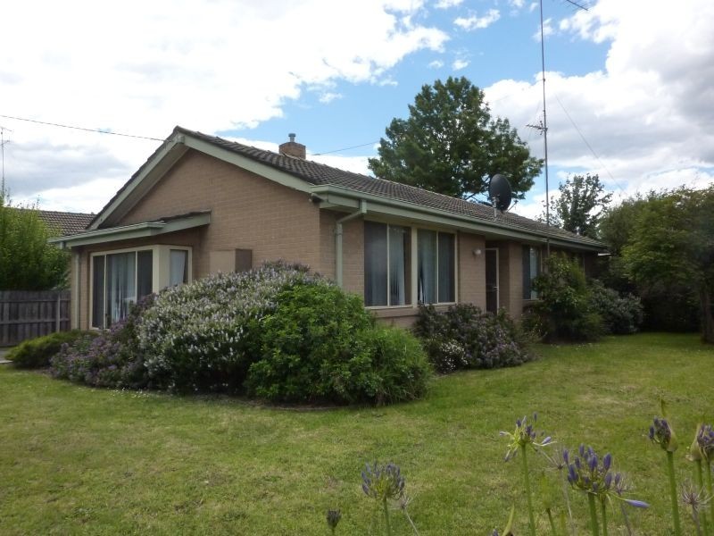 15 Saunders Crescent, Traralgon VIC 3844