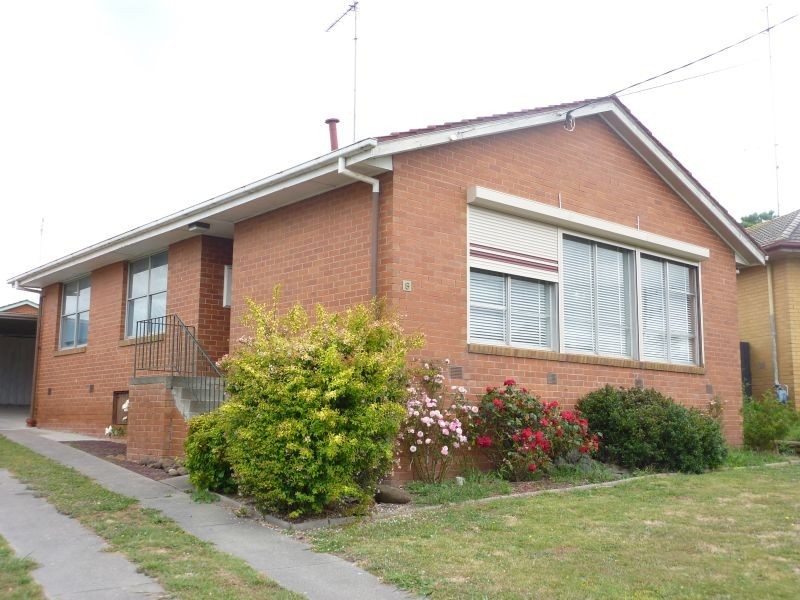 8 Firmin Road, Churchill VIC 3842