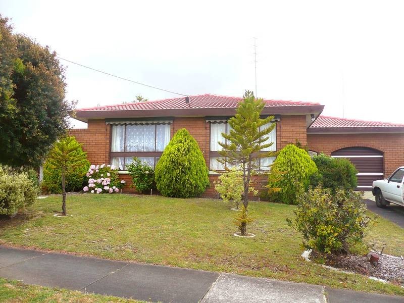 1 OAK AVENUE, Traralgon VIC 3844