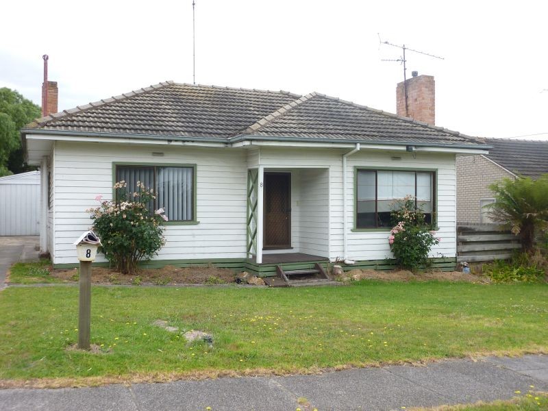 8 Donald Street, Morwell VIC 3840