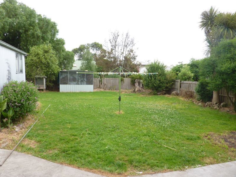 8 Donald Street, Morwell VIC 3840