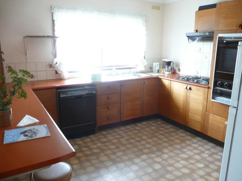 2/11 Loch Park Road, Traralgon VIC 3844