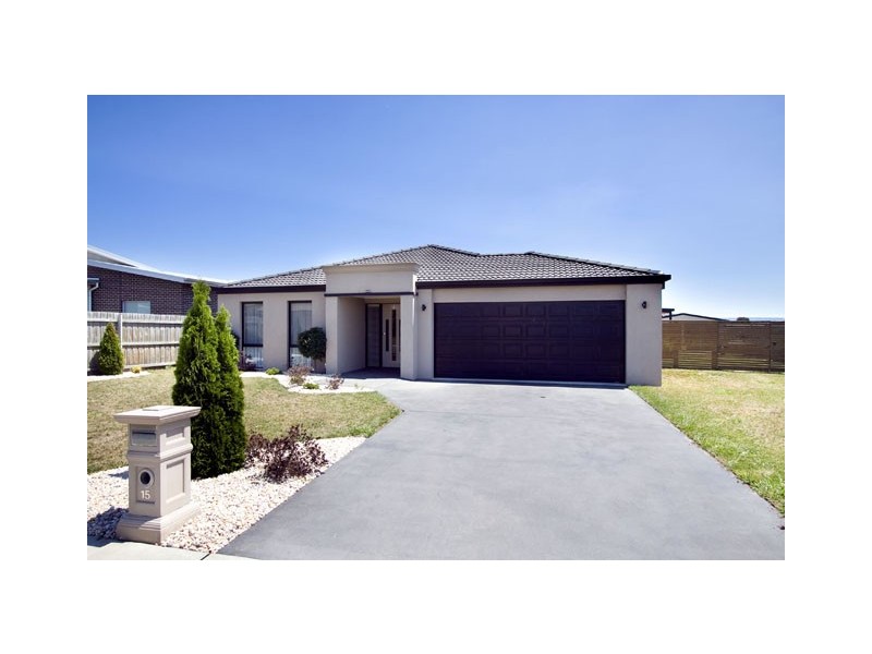 15 Nicholson Place, Traralgon VIC 3844