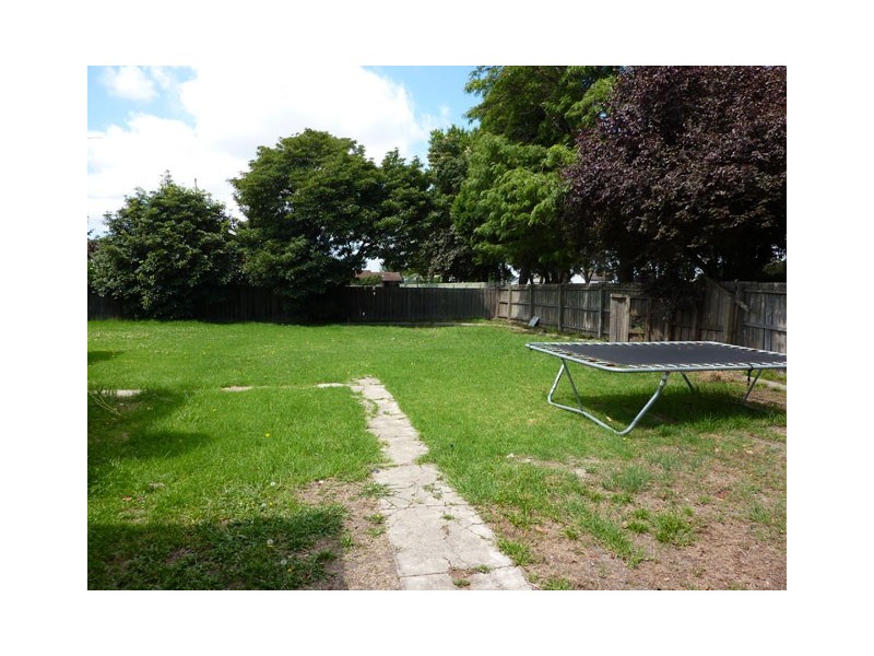 11 Gilmour Street, Traralgon VIC 3844