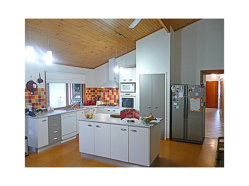 9 Karri Court, Traralgon VIC 3844