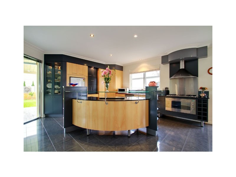 4 Bass Court, Traralgon VIC 3844