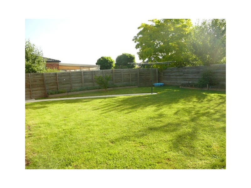 13 Giles Place, Traralgon VIC 3844