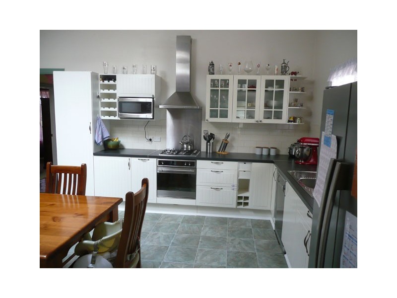 52 KING STREET, Toongabbie VIC 3856