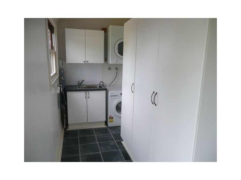 52 KING STREET, Toongabbie VIC 3856