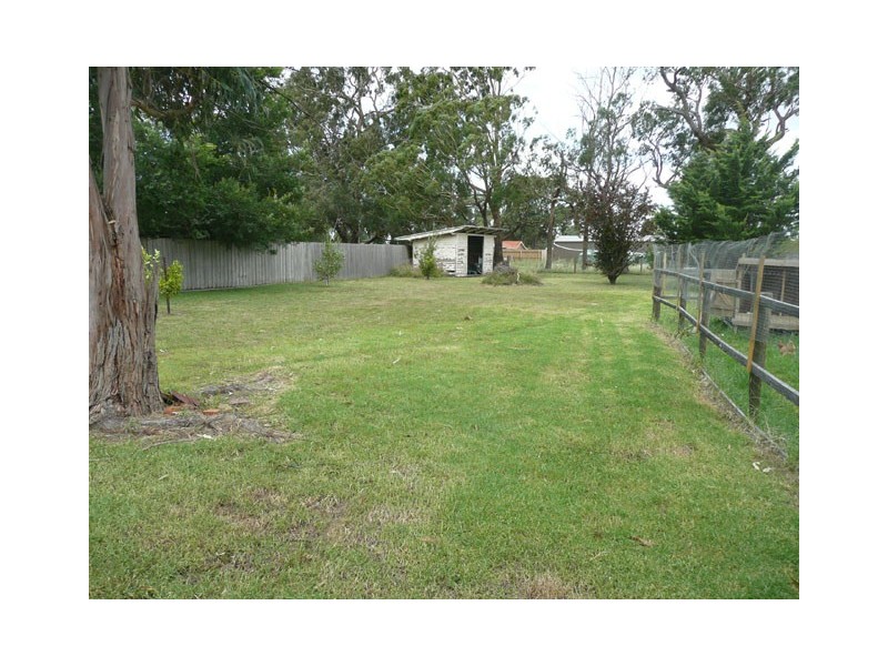 52 KING STREET, Toongabbie VIC 3856